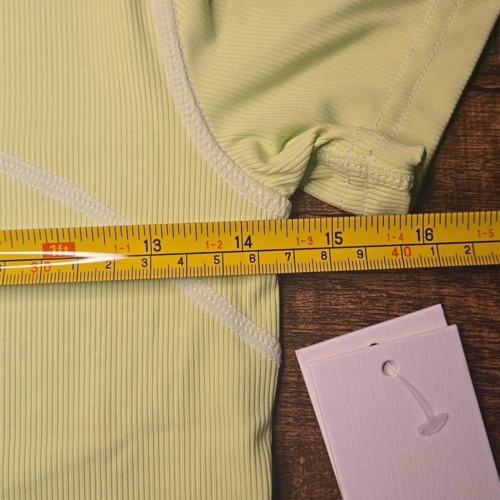 Halfdays Mollie Performance T-Shirt Lime Green Pistachio Ribbed Knit Athleisure - Picture 5 of 7